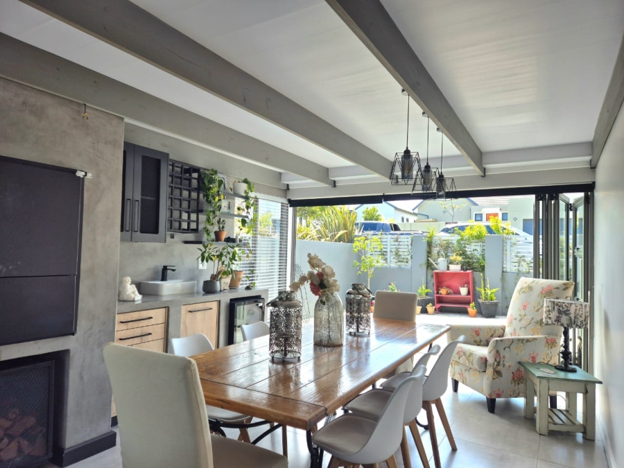 3 Bedroom Property for Sale in Blue Mountain Village Western Cape